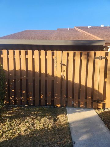 403 Springdale Circle, Palm Springs, FL 33461