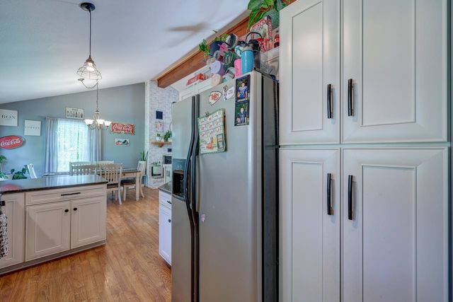 4210 Meadowbrook Ln, Winfield, KS 67156