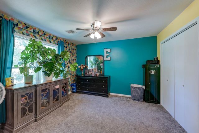 4210 Meadowbrook Ln, Winfield, KS 67156