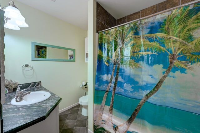 4210 Meadowbrook Ln, Winfield, KS 67156