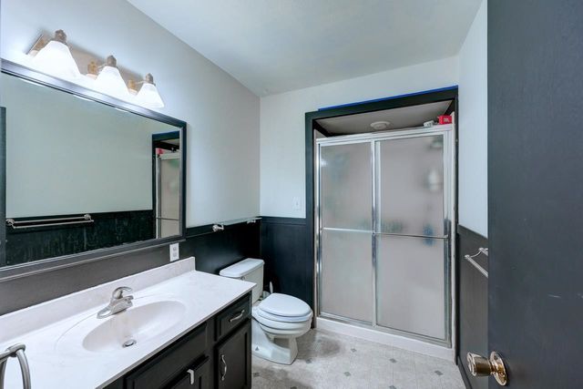 4210 Meadowbrook Ln, Winfield, KS 67156