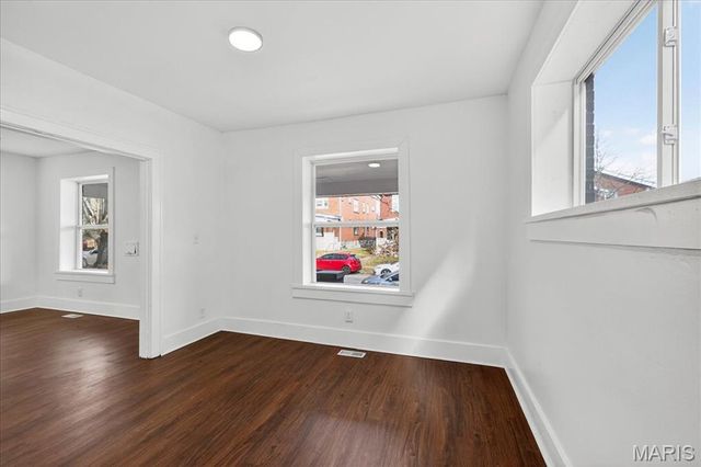 4250 Ellenwood Avenue, St Louis, MO 63116