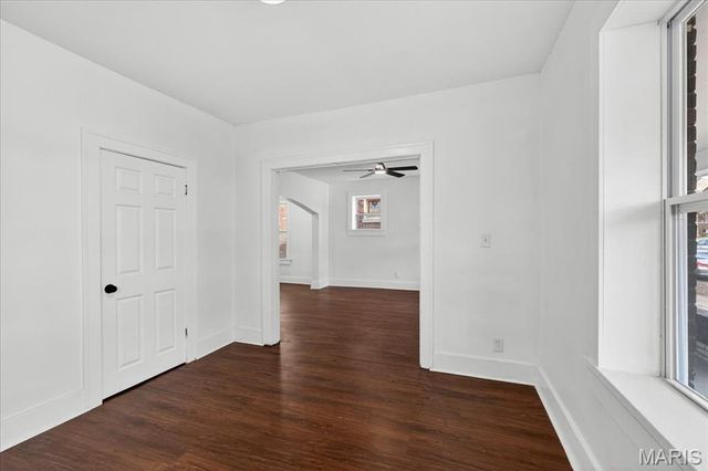 4250 Ellenwood Avenue, St Louis, MO 63116