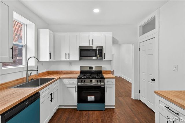 4250 Ellenwood Avenue, St Louis, MO 63116