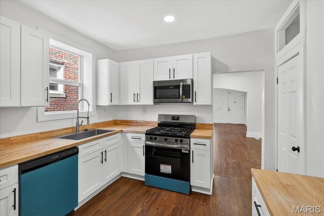 4250 Ellenwood Avenue, St Louis, MO 63116