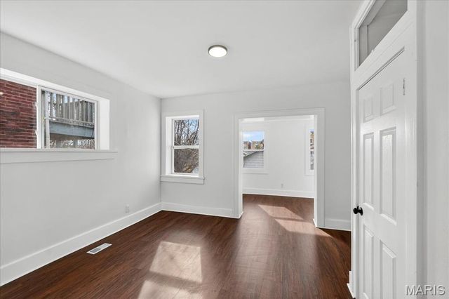 4250 Ellenwood Avenue, St Louis, MO 63116