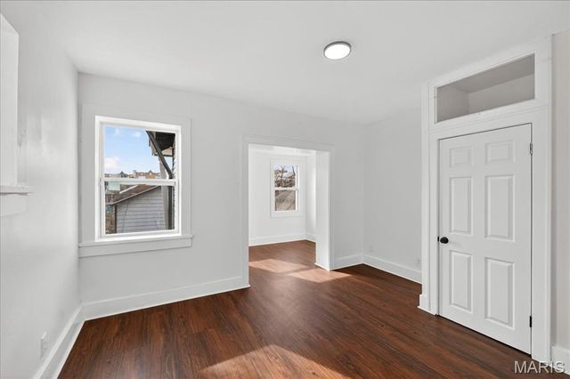 4250 Ellenwood Avenue, St Louis, MO 63116