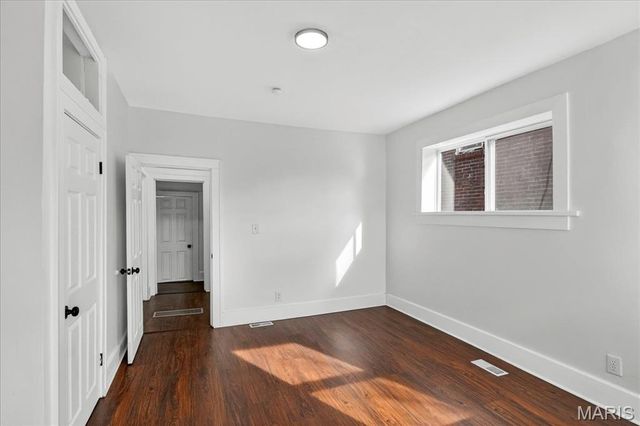 4250 Ellenwood Avenue, St Louis, MO 63116