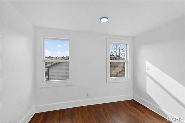 4250 Ellenwood Avenue, St Louis, MO 63116