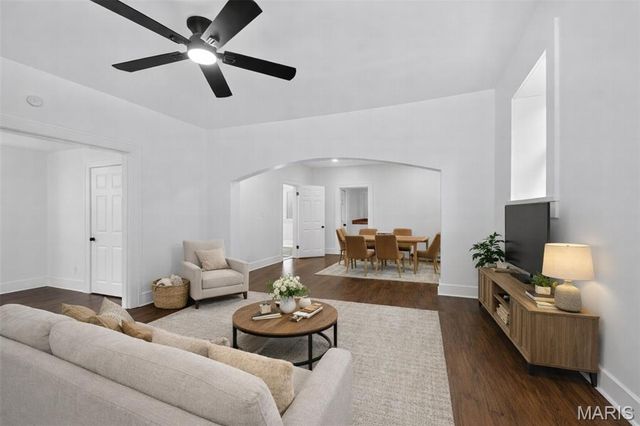 4250 Ellenwood Avenue, St Louis, MO 63116