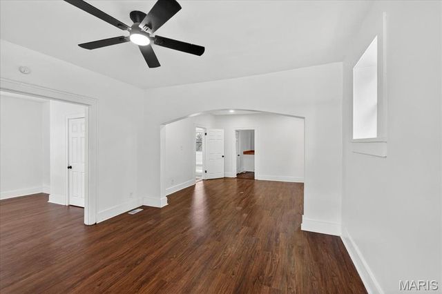 4250 Ellenwood Avenue, St Louis, MO 63116