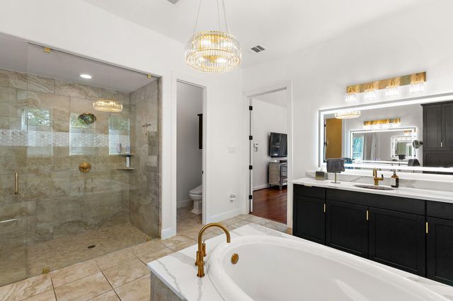 1165 Flint Rock LOOP, Driftwood, TX 78619