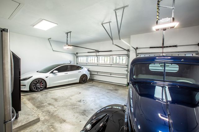 1165 Flint Rock LOOP, Driftwood, TX 78619