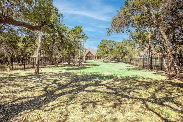 1165 Flint Rock LOOP, Driftwood, TX 78619