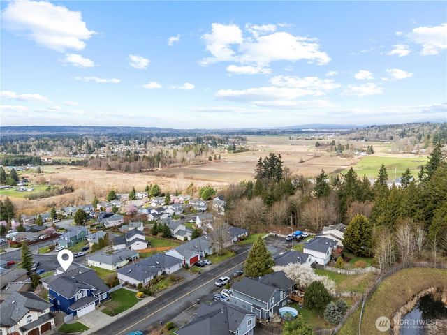 8612 76th Avenue NE, Marysville, WA 98270