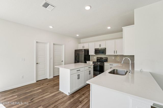 1281 HAMMOCK DUNES Drive, Jacksonville, FL 32221