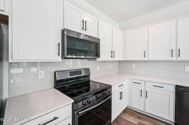 1281 HAMMOCK DUNES Drive, Jacksonville, FL 32221