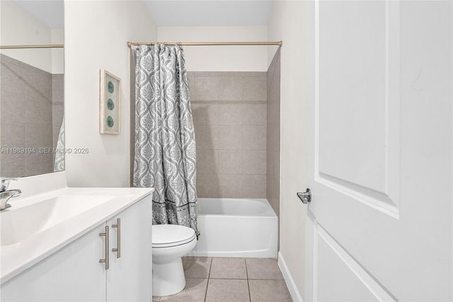 20433 NW 4th Ct, Miami Gardens, FL 33169