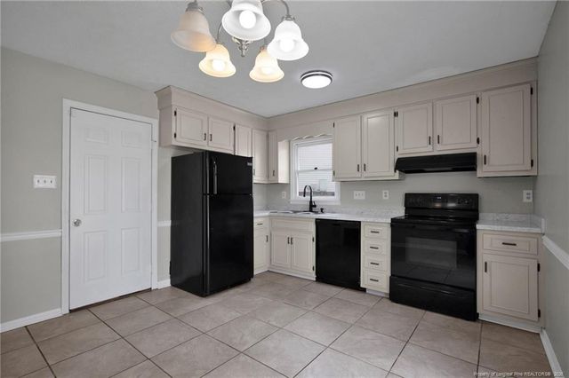 6600 Bluffview Drive, Fayetteville, NC 28314