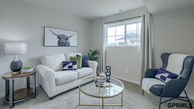 13705 Vane Street, Omaha, NE 68142