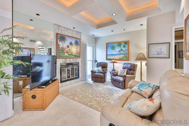 835 D Ave 4, Coronado, CA 92118
