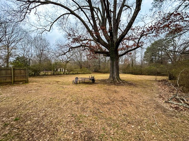 18375 Main St, W, Huntingdon, TN 38344