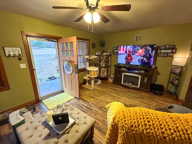 18375 Main St, W, Huntingdon, TN 38344