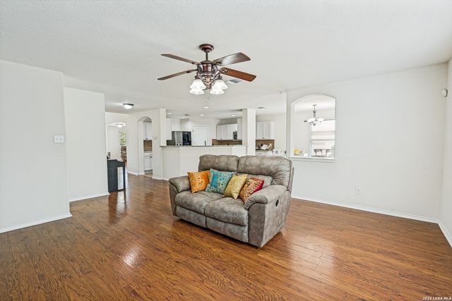 10507 Cosmos Canyon, Helotes, TX 78023
