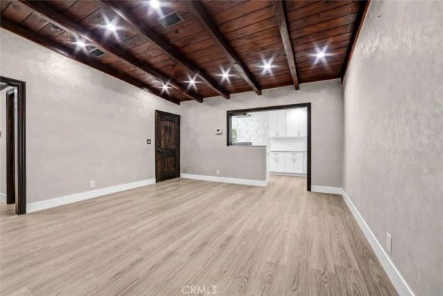 13530 Beaver Street, Sylmar, CA 91342