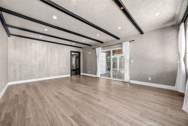 13530 Beaver Street, Sylmar, CA 91342
