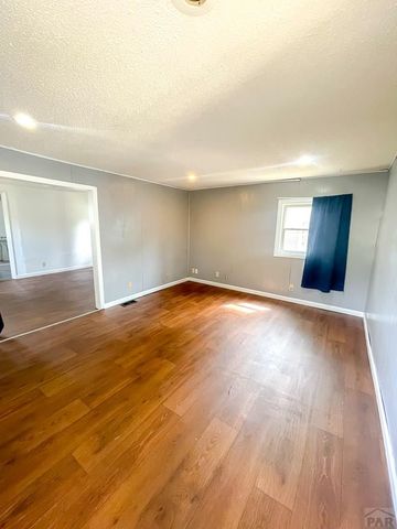 401 E 2nd St, La Junta, CO 81050