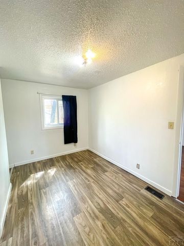 401 E 2nd St, La Junta, CO 81050