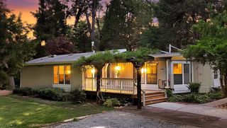 13859 Peardale Ln, Grass Valley, CA 95945