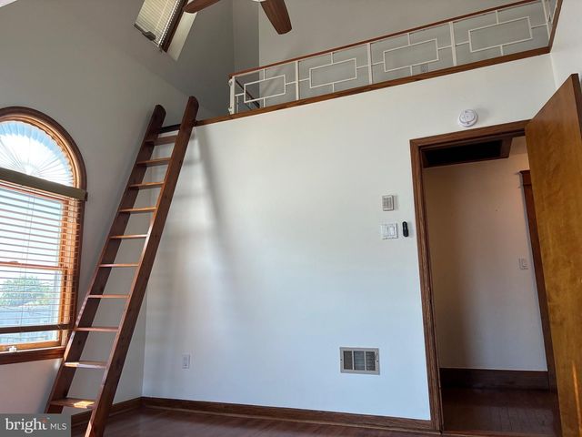 226 JACKSON ST, Bristol, PA 19007