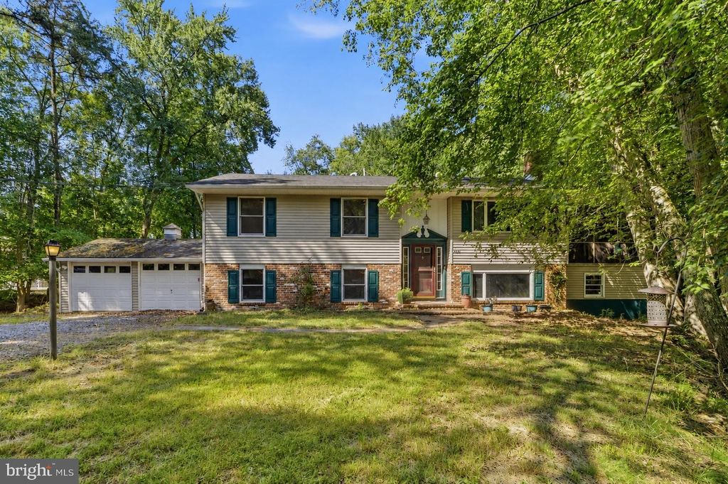 418 DIXONTOWN RD, Medford, NJ 08055