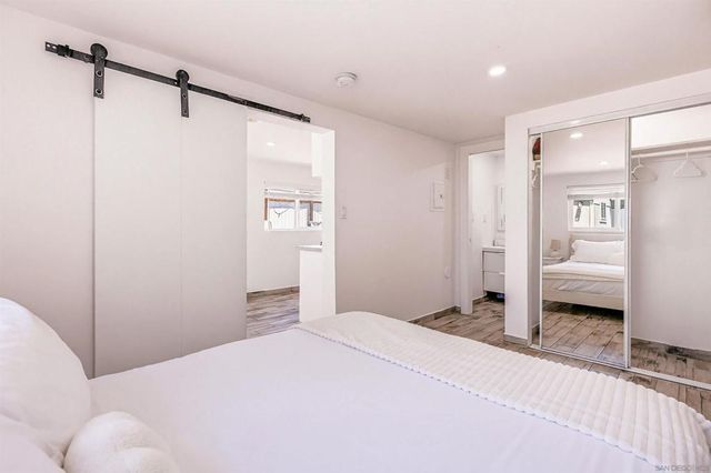 3754 56 Tennyson St, San Diego, CA 92107