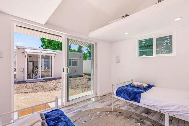 3754 56 Tennyson St, San Diego, CA 92107