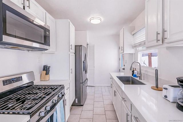 3754 56 Tennyson St, San Diego, CA 92107