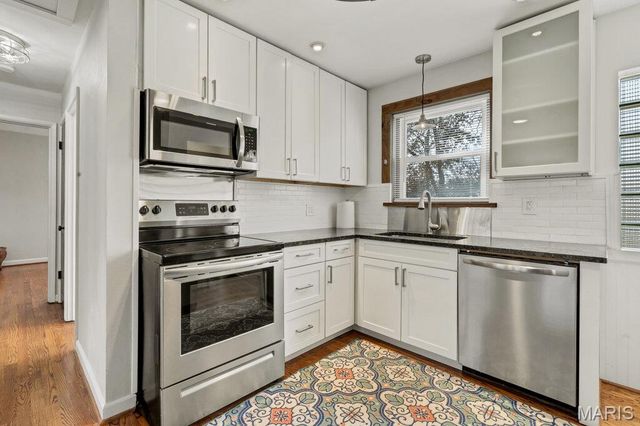 1433 Lanvale Drive, St Louis, MO 63119