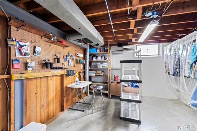 1433 Lanvale Drive, St Louis, MO 63119