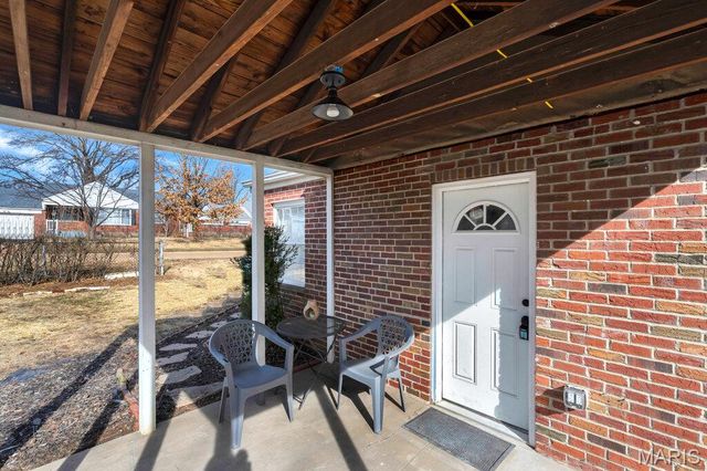 1433 Lanvale Drive, St Louis, MO 63119