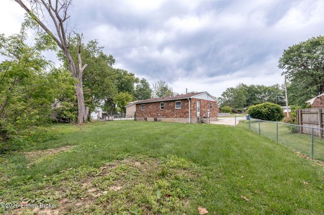 5606 Leemont Ct, Louisville, KY 40272