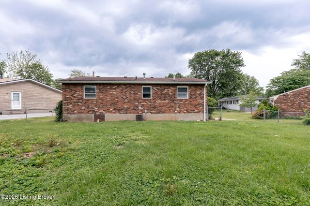 5606 Leemont Ct, Louisville, KY 40272