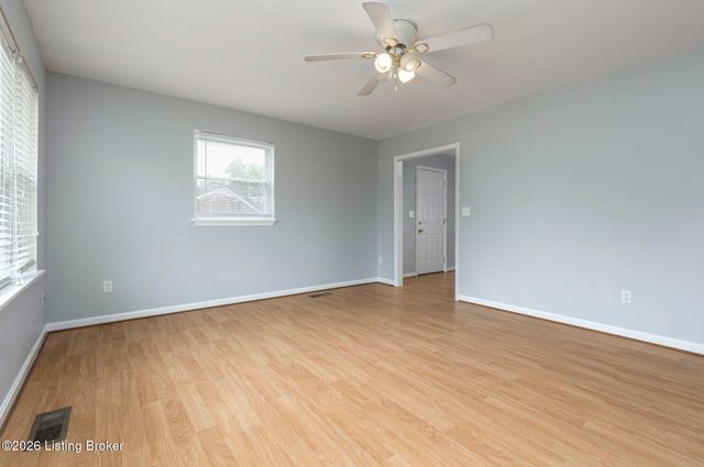 5606 Leemont Ct, Louisville, KY 40272