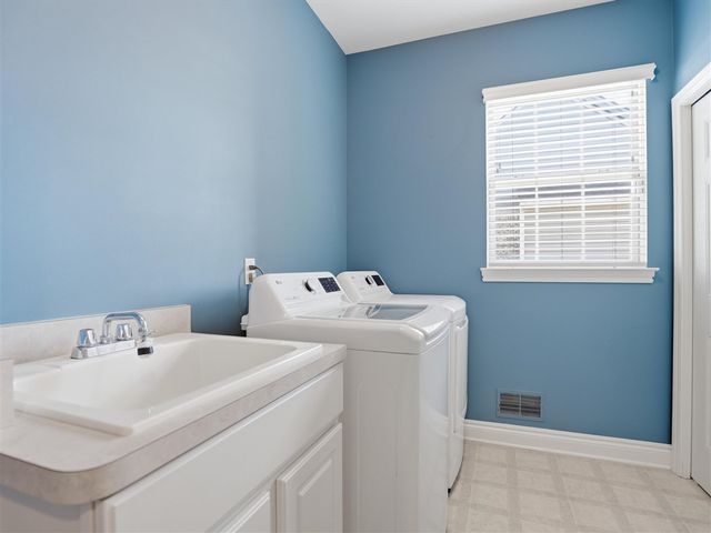 13137 Ventura Drive, Belleville, MI 48111