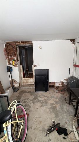 10868 Nottingham Road, Detroit, MI 48224