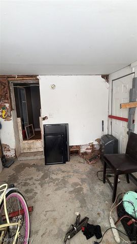 10868 Nottingham Road, Detroit, MI 48224