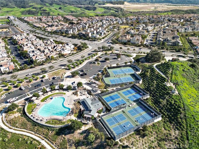 184 Alienta Lane, Rancho Mission Viejo, CA 92694