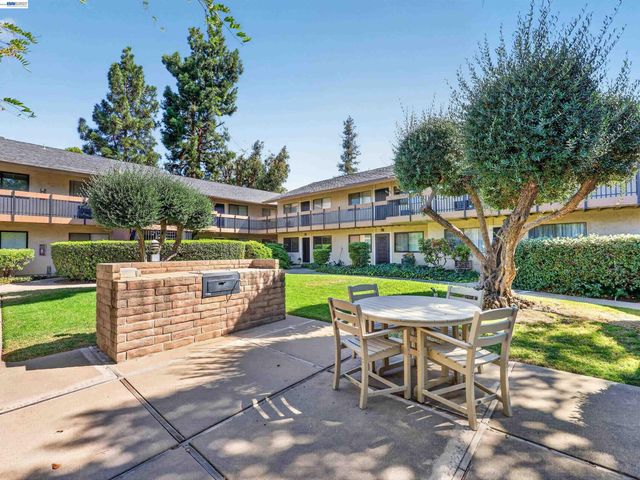 185 Union Ave 14, Campbell, CA 95008