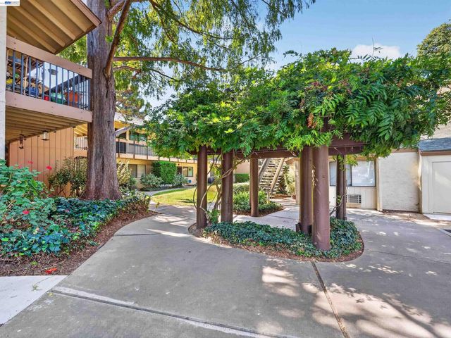 185 Union Ave 14, Campbell, CA 95008